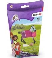 Bawiące się źrebie Horse Club