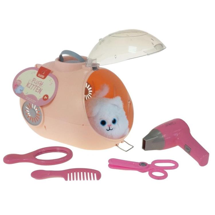 Transporter z małym kotkiem