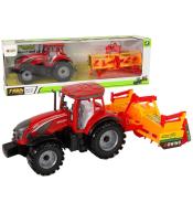 Traktor z kultywatorem na napęd