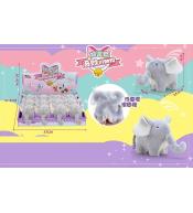 Słoń pluszowy kręcący trąbą