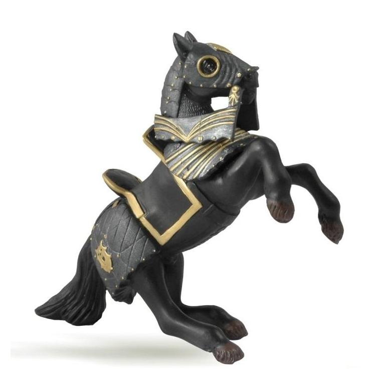 Koń w czarnej zbroi