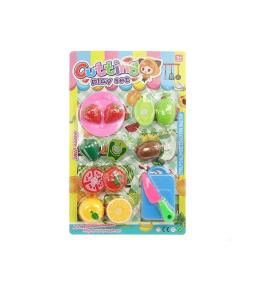 Owoce i warzywa na rzep z deską do krojenia