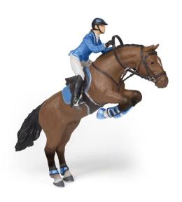 Koń skaczący z amazonką