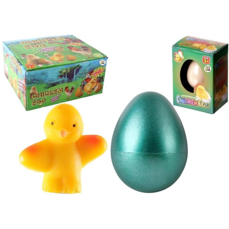 Jajko z rosnącym pisklakiem