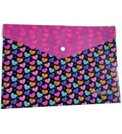 Teczka A4+ plastikowa z klipsem Serduszka