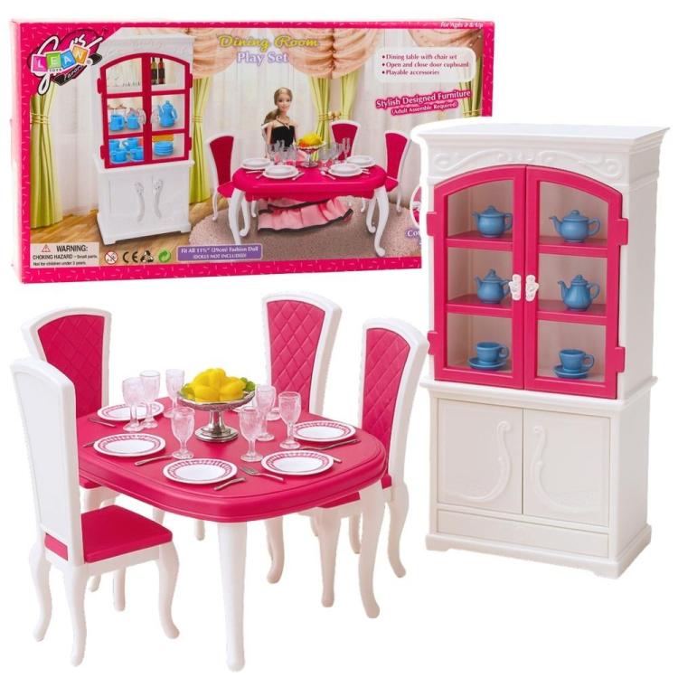 Jadalnia dla lalek. Kredens, stół, krzesła...