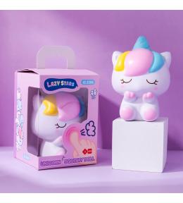 Miękka figurka squishy w kształcie jednorożca Fajny gadżet.