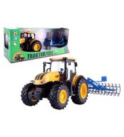 Traktor rolniczy z broną talerzową