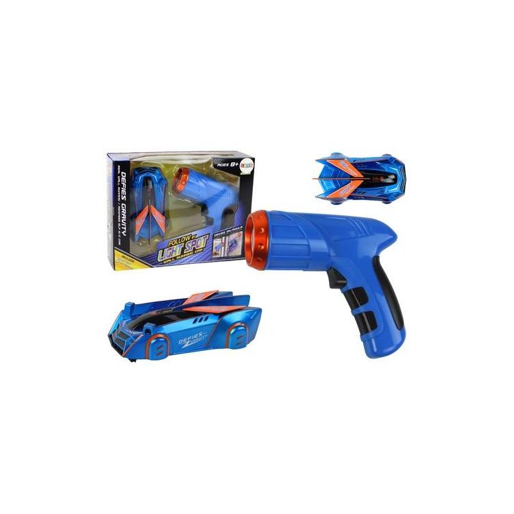 Autko sportowe jeżdżące po ścianach i suficie